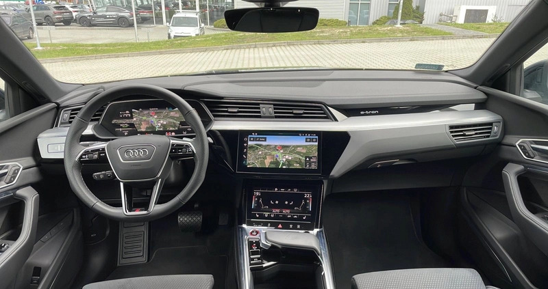 Audi e-tron cena 329900 przebieg: 4955, rok produkcji 2022 z Nowogrodziec małe 742